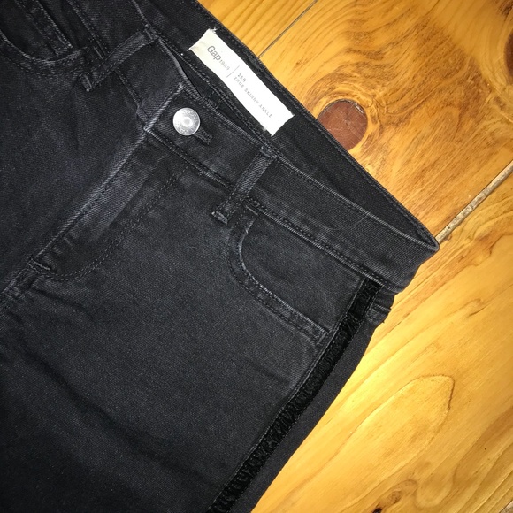 GAP Black Velvet Stripe True Skinny Ankle Jean 25R - Picture 3 of 3
